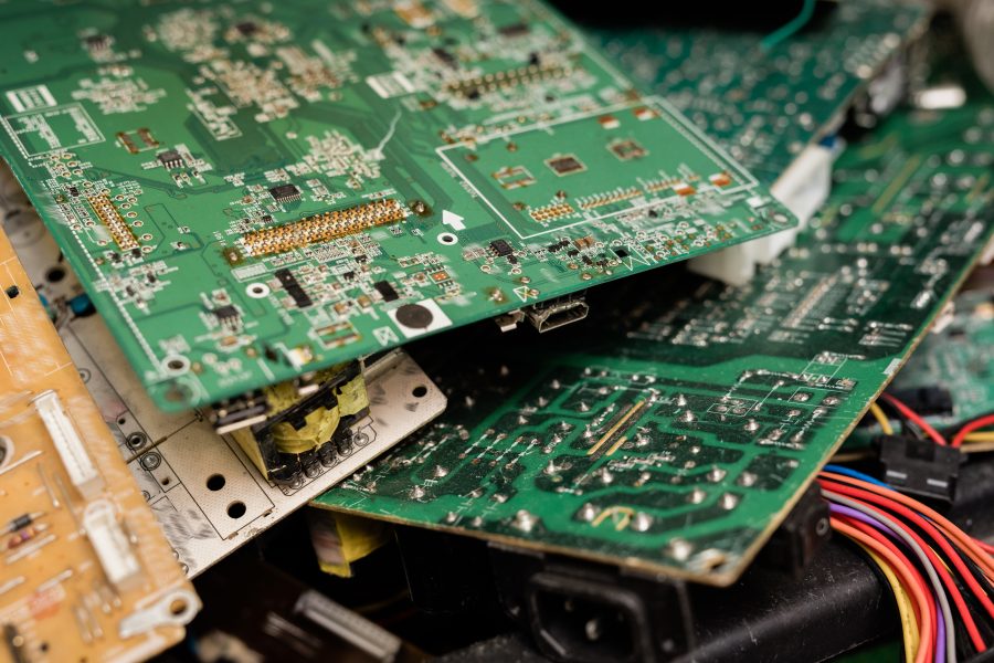 rifiuti elettronici RAEE oro fisico